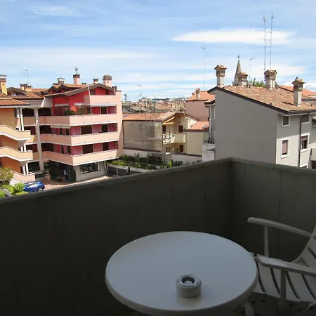 Готель Stella Maris Градо