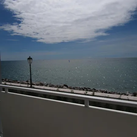 Stella Maris Hotel 3*